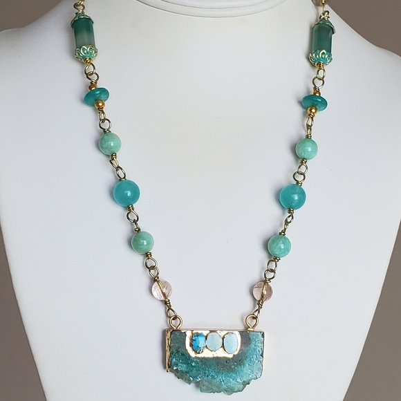 Handmade Agate, turquoise and Amazonite Necklace - Picture 3 of 10